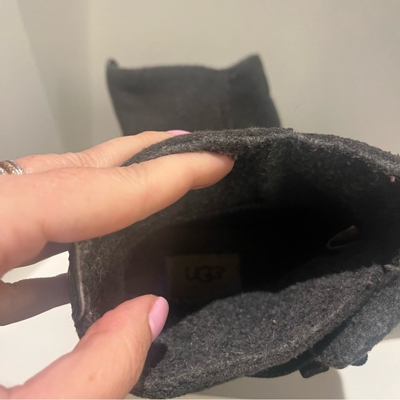 UGG Australia Waterproof Adjustable Strap Snap Closure Women’s Winter Boots-8 - Picture 6 of 7